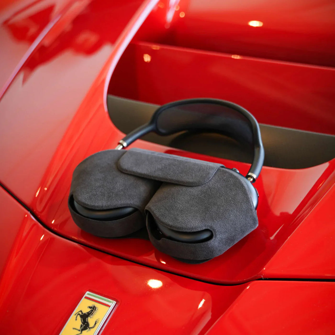 Alcantara® Case for AirPods Max - Grigio Milano